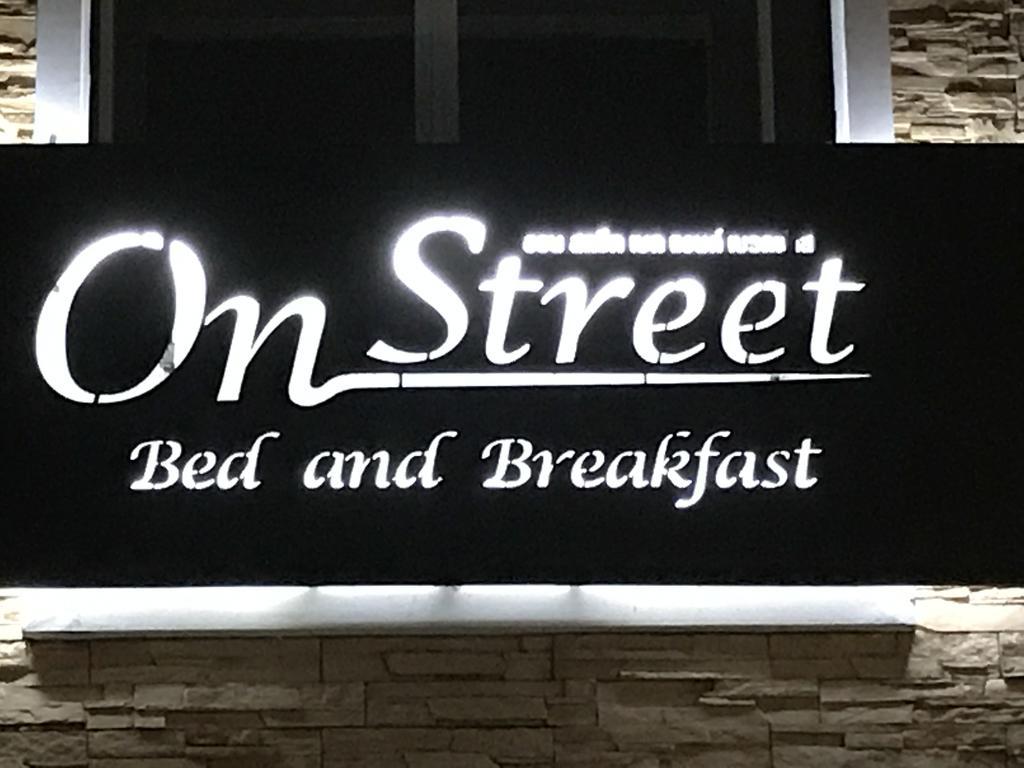 On Street Bed And Breakfast Ban Karon Exteriér fotografie
